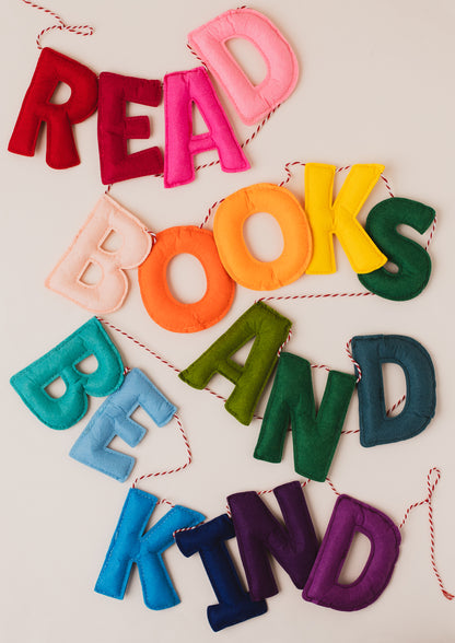 READ BOOKS AND BE KIND Decorative Rainbow Felt Garland