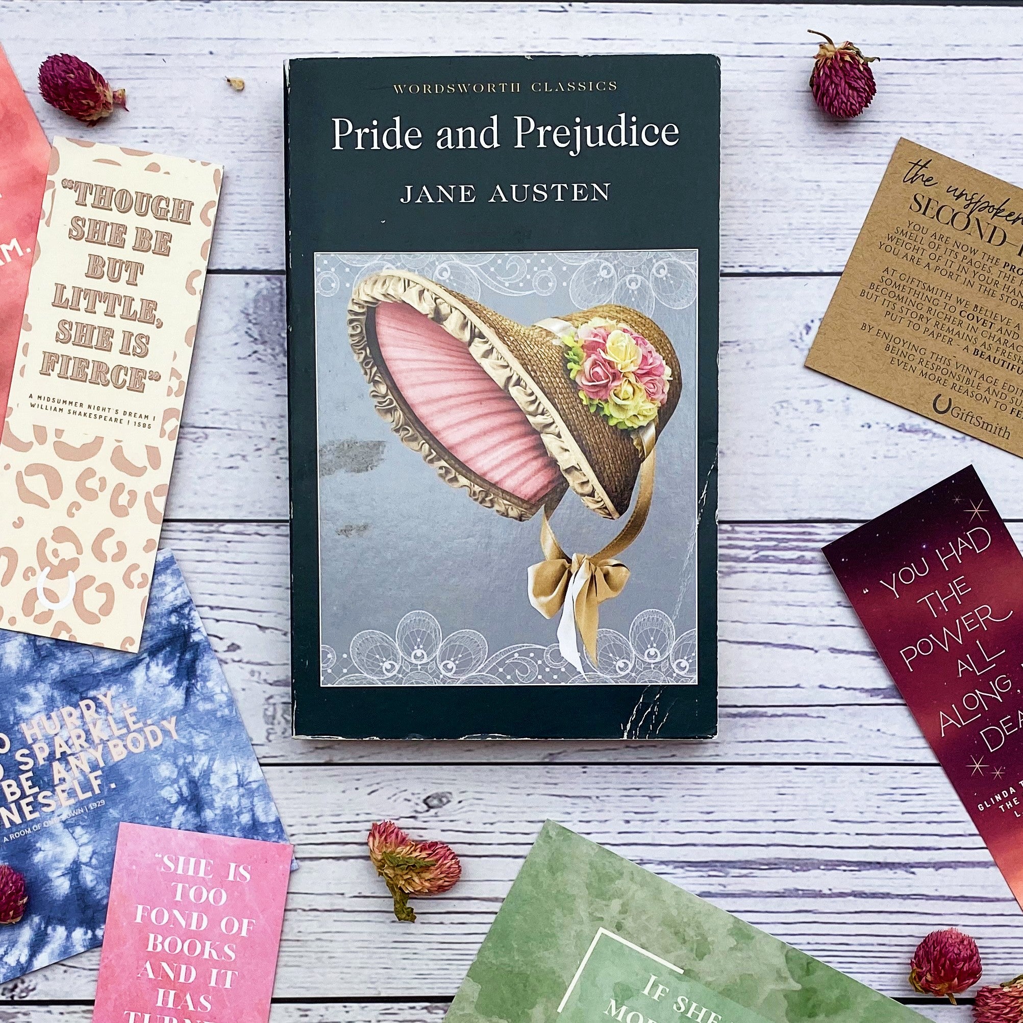Pride and Prejudice (Signature Classics) by Jane Austen, Paperback